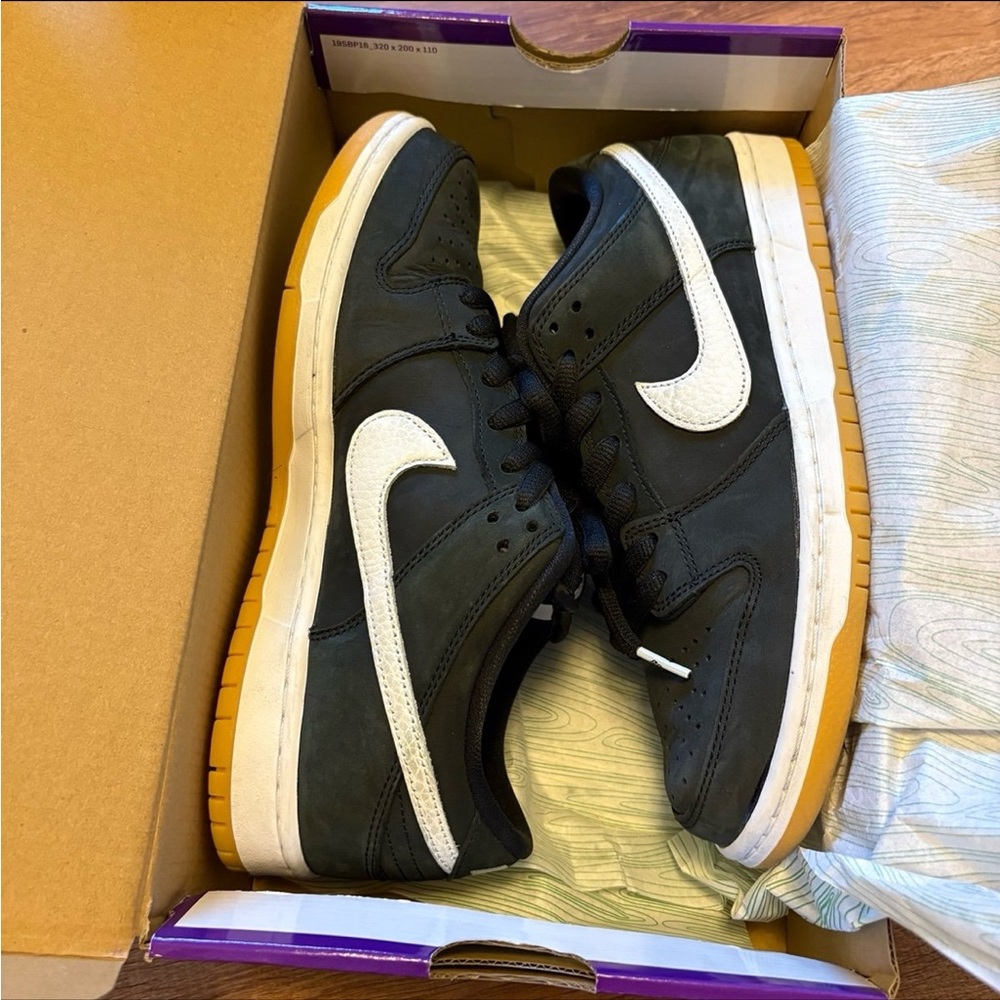 Nike SB Dunk Low Pro Size 8.5 Mens/10 Womens Shoes - Picture 8 of 9